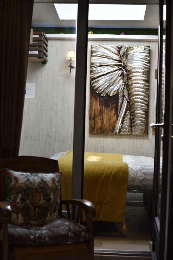 La Coloniale *